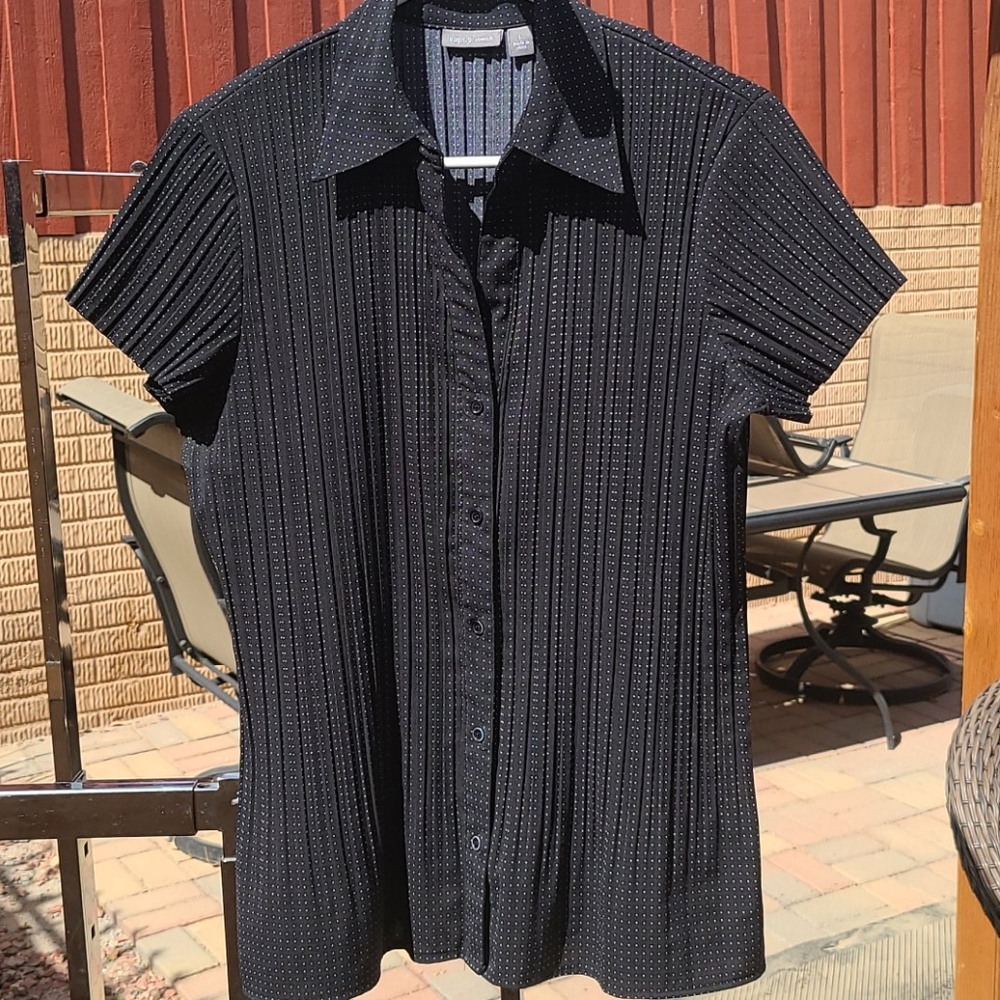 Apt 9 Shirt